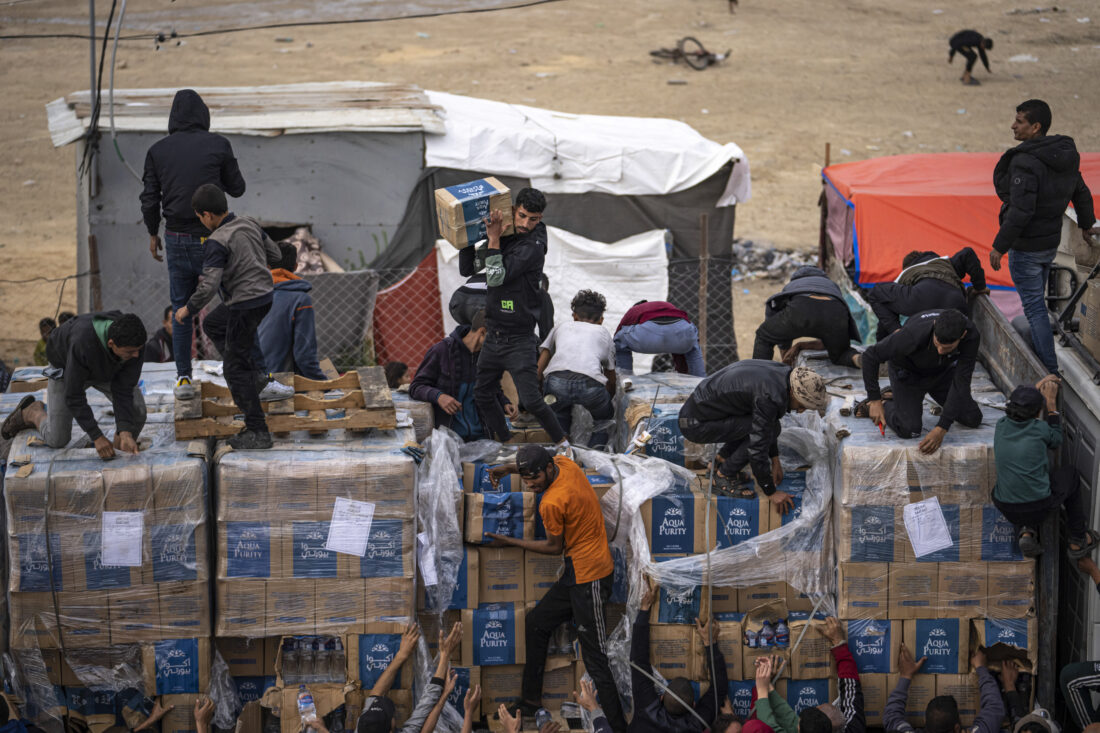 Israel’s pledge to guard aid route into Gaza falls flat as lawlessness ...